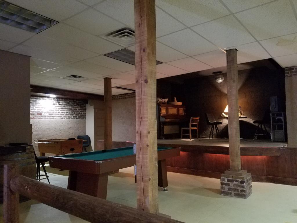 Dakota Spur Hotel Lead Екстер'єр фото