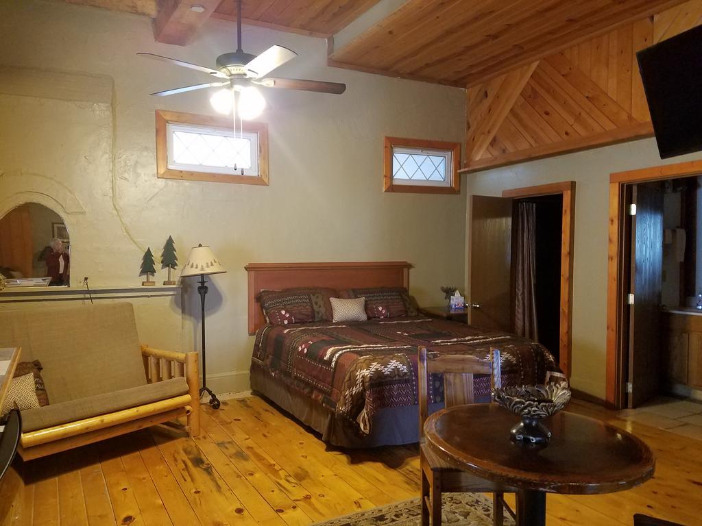 Dakota Spur Hotel Lead Екстер'єр фото