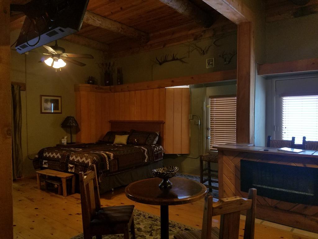 Dakota Spur Hotel Lead Екстер'єр фото